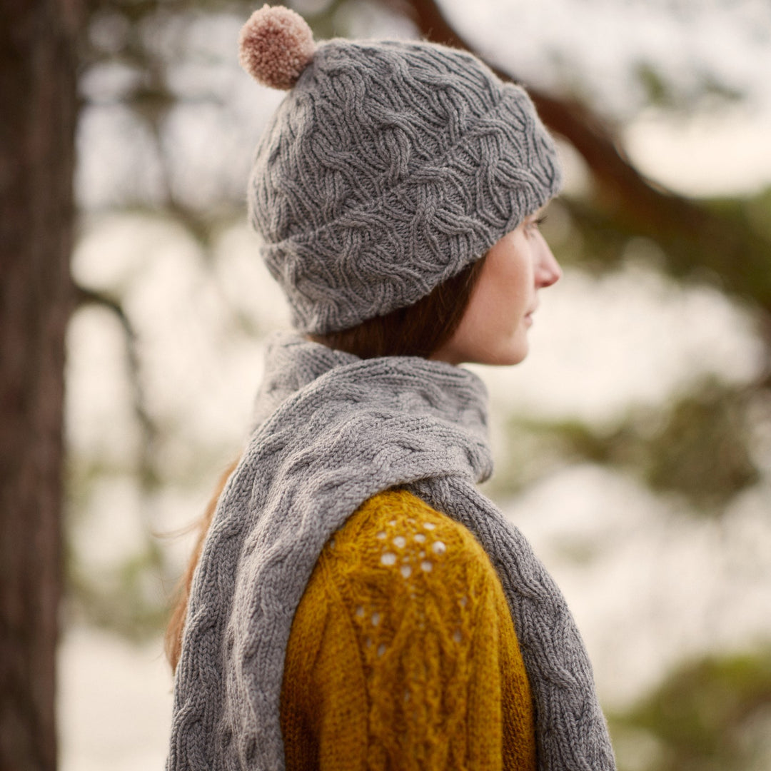 Entwined – Cables, Lace and Knitted Textures by Meiju Kallio