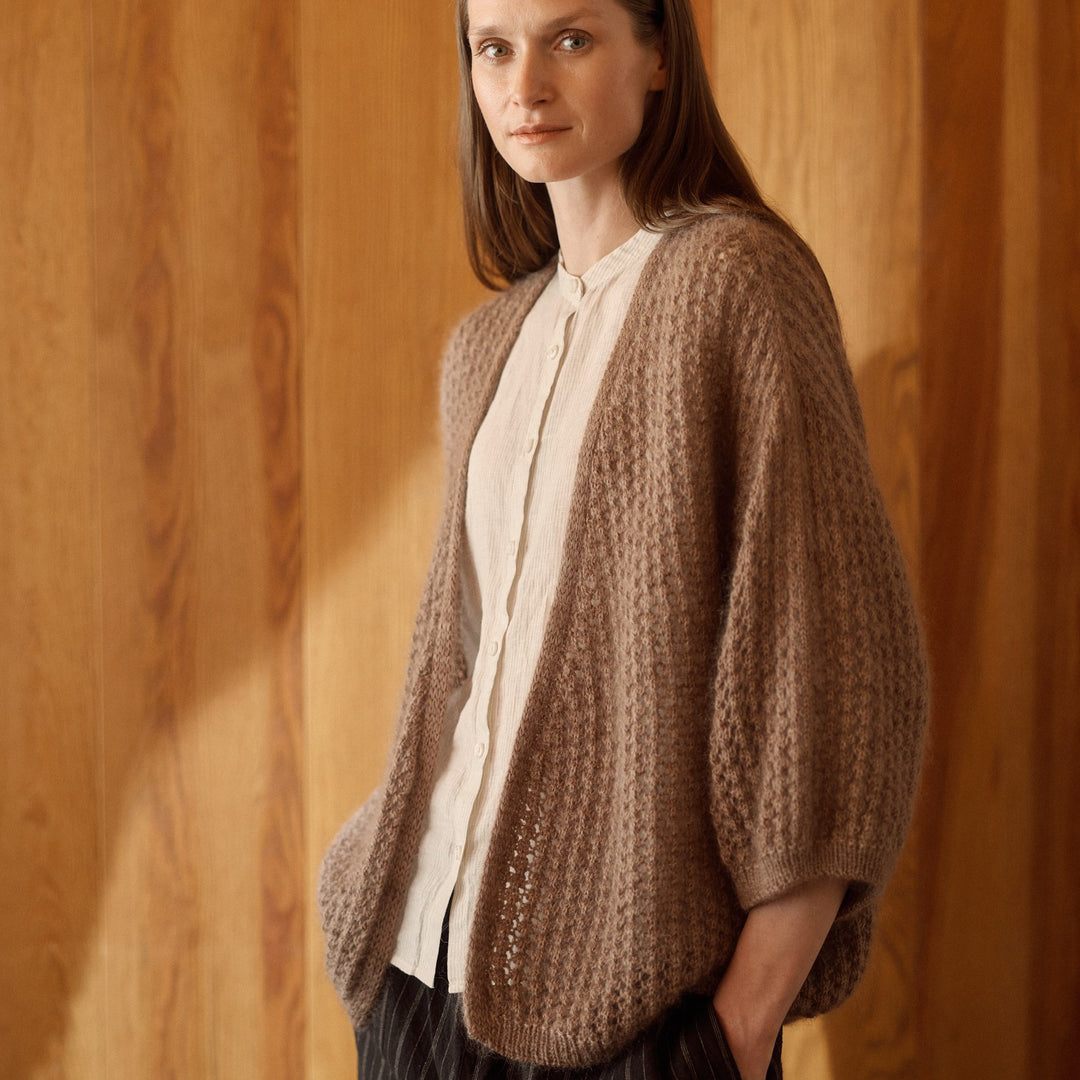 Entwined – Cables, Lace and Knitted Textures by Meiju Kallio