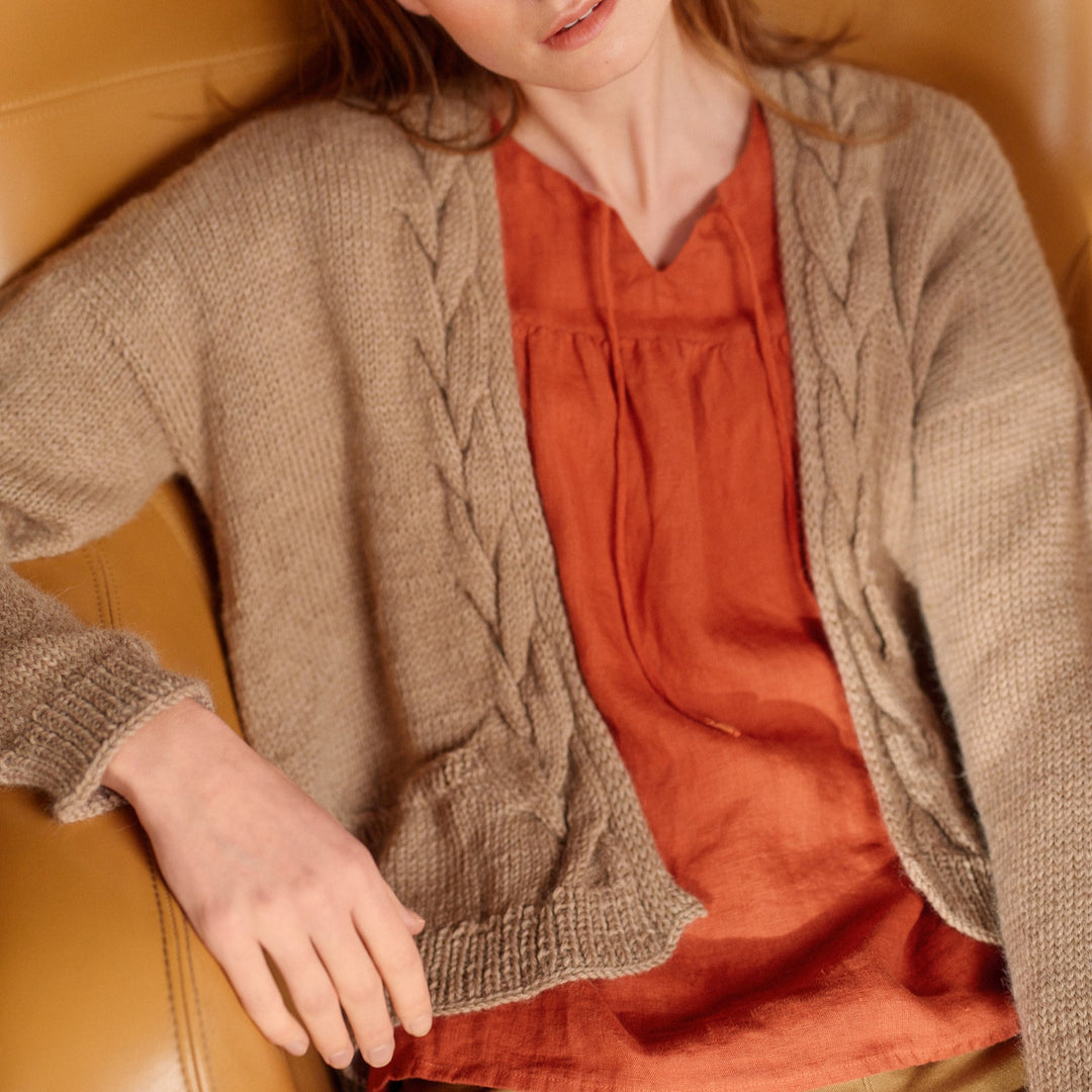 Entwined – Cables, Lace and Knitted Textures by Meiju Kallio