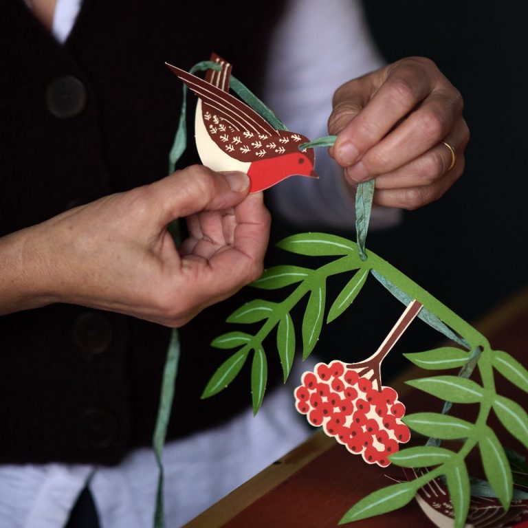 Cambridge Imprint Press-out Robin and Rowan Garland