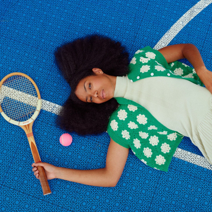 Hook Out! - Molla Mills