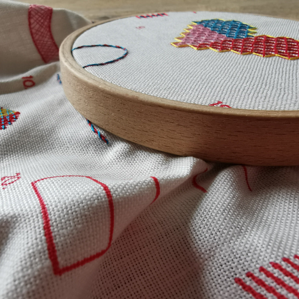 Nurge 16mm deep wooden embroidery hoop