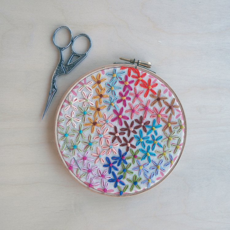 Stitch School Daisy Chain Embroidery Kit