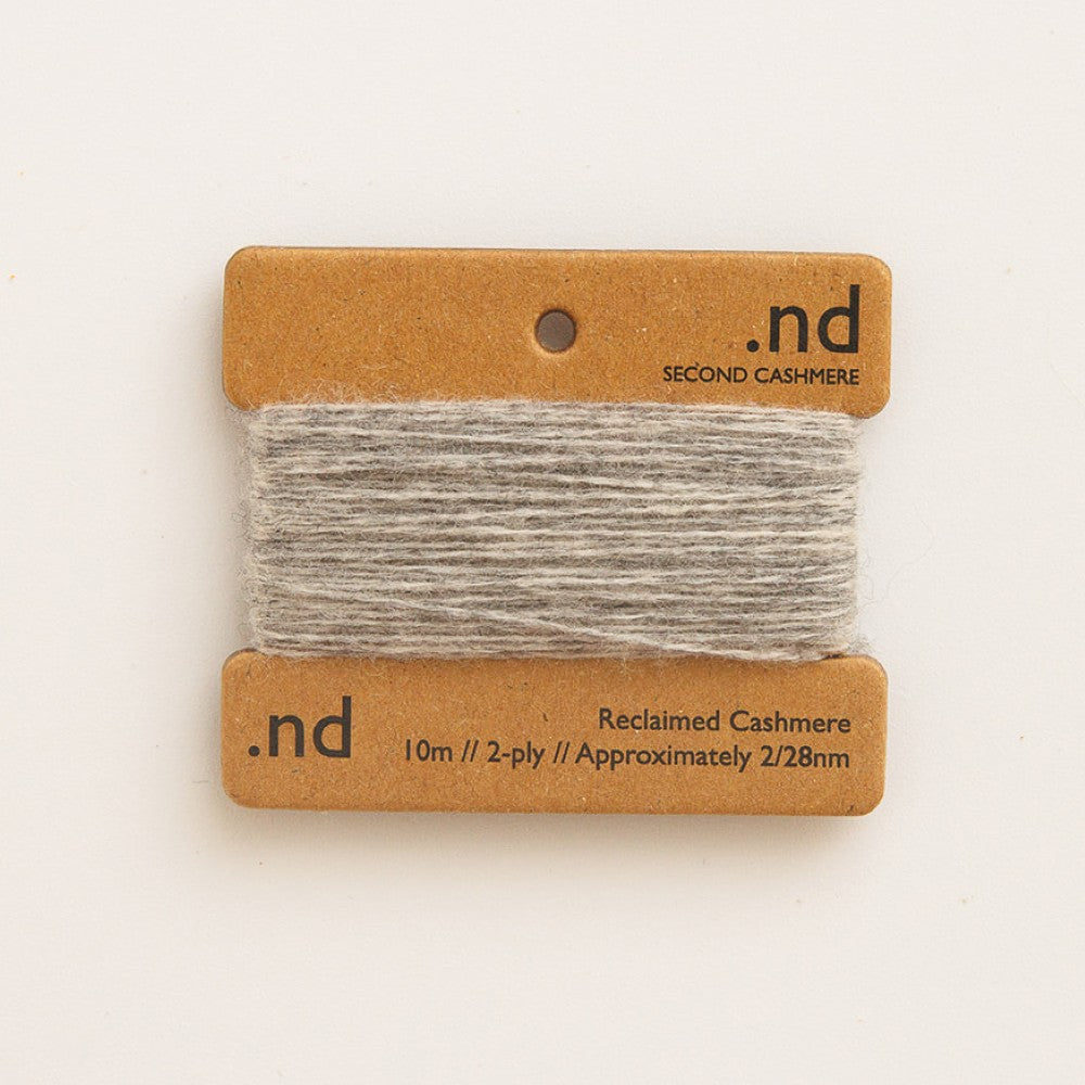 Second Cashmere Mending Yarn - 10m Card