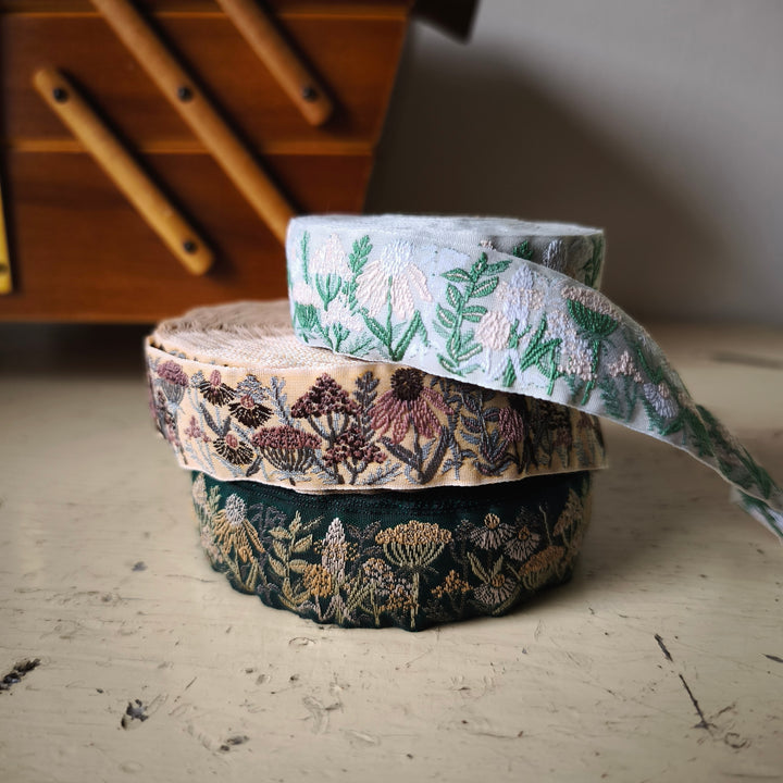 Kafka Seedhead Ribbon 30mm wide - per 50cm length