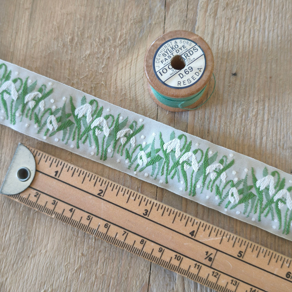 Kafka Snowdrop Ribbon 30mm wide - per 50cm length
