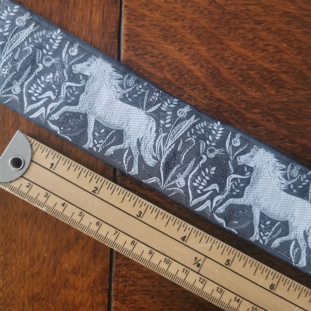 Kafka Horse Ribbon 50 mm wide - per 50 cm length