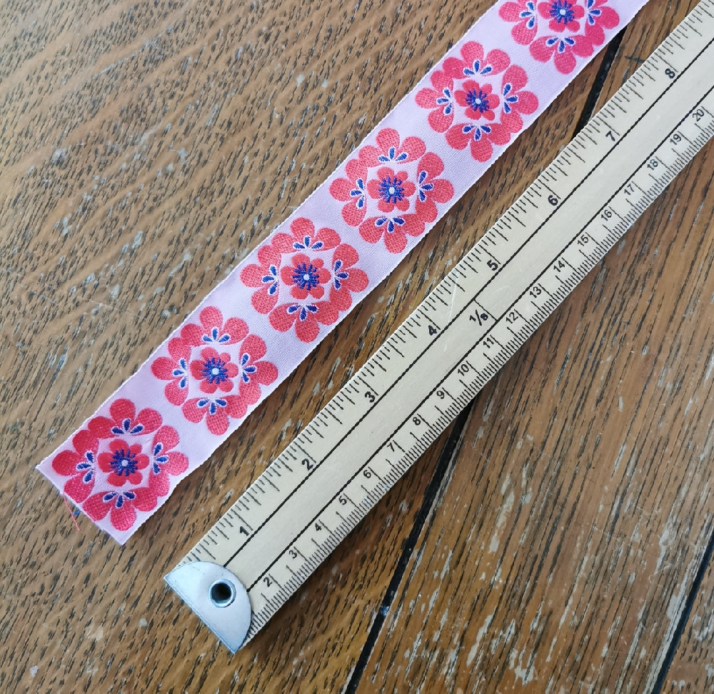 Kafka Retro Flower Ribbon 32 mm wide - per 50cm length