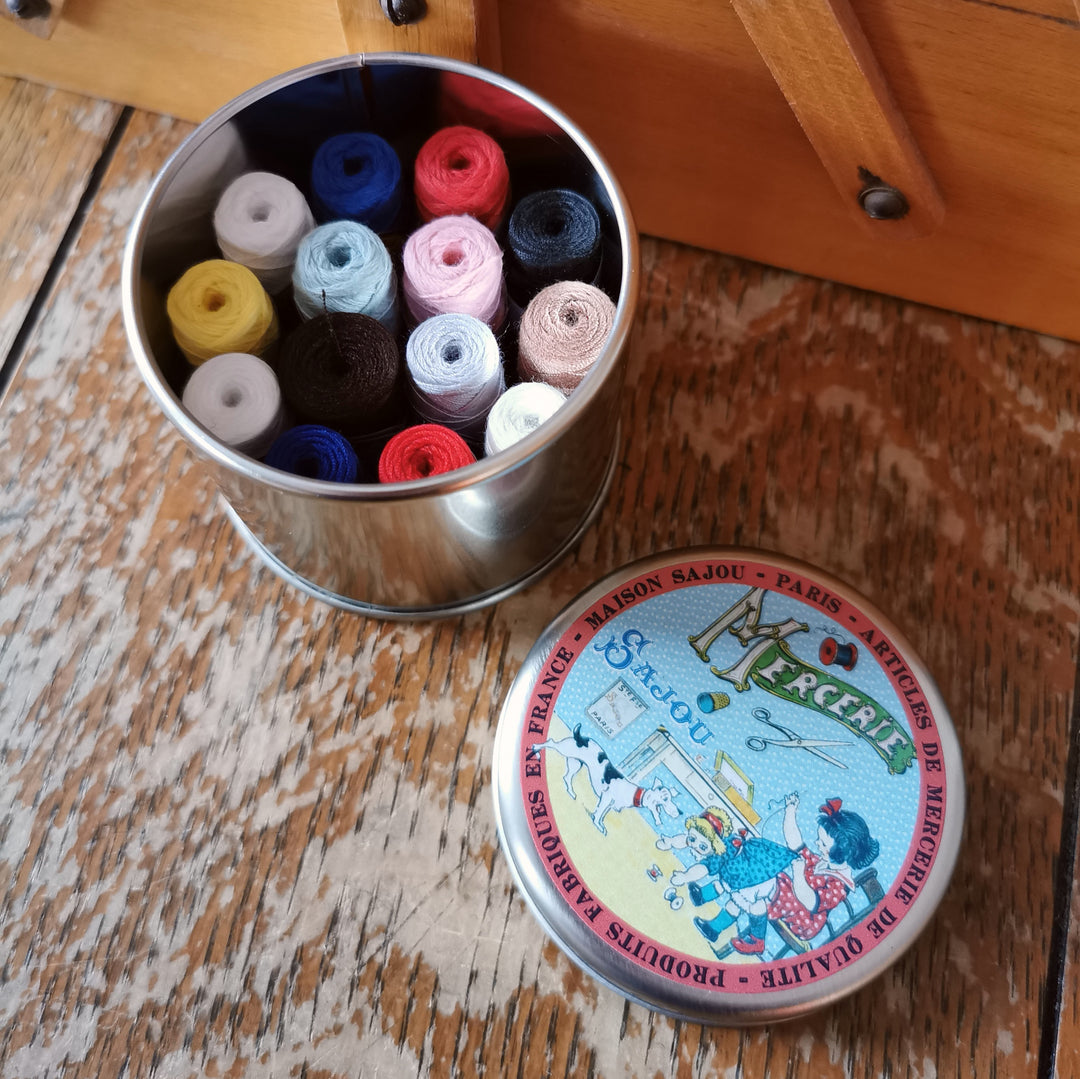 Sajou Tin with 16 Sewing Thread Cocoons