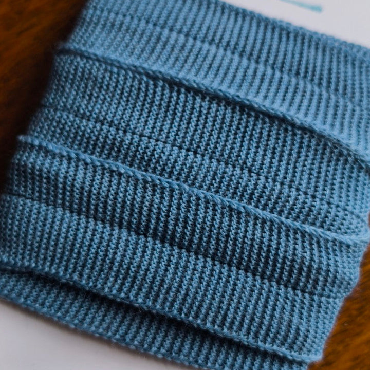 Organic wool fold-over binding 2 metre card