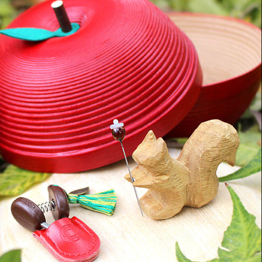 Cohana Wooden Apple Box and Squirrel Set with Mini Snips