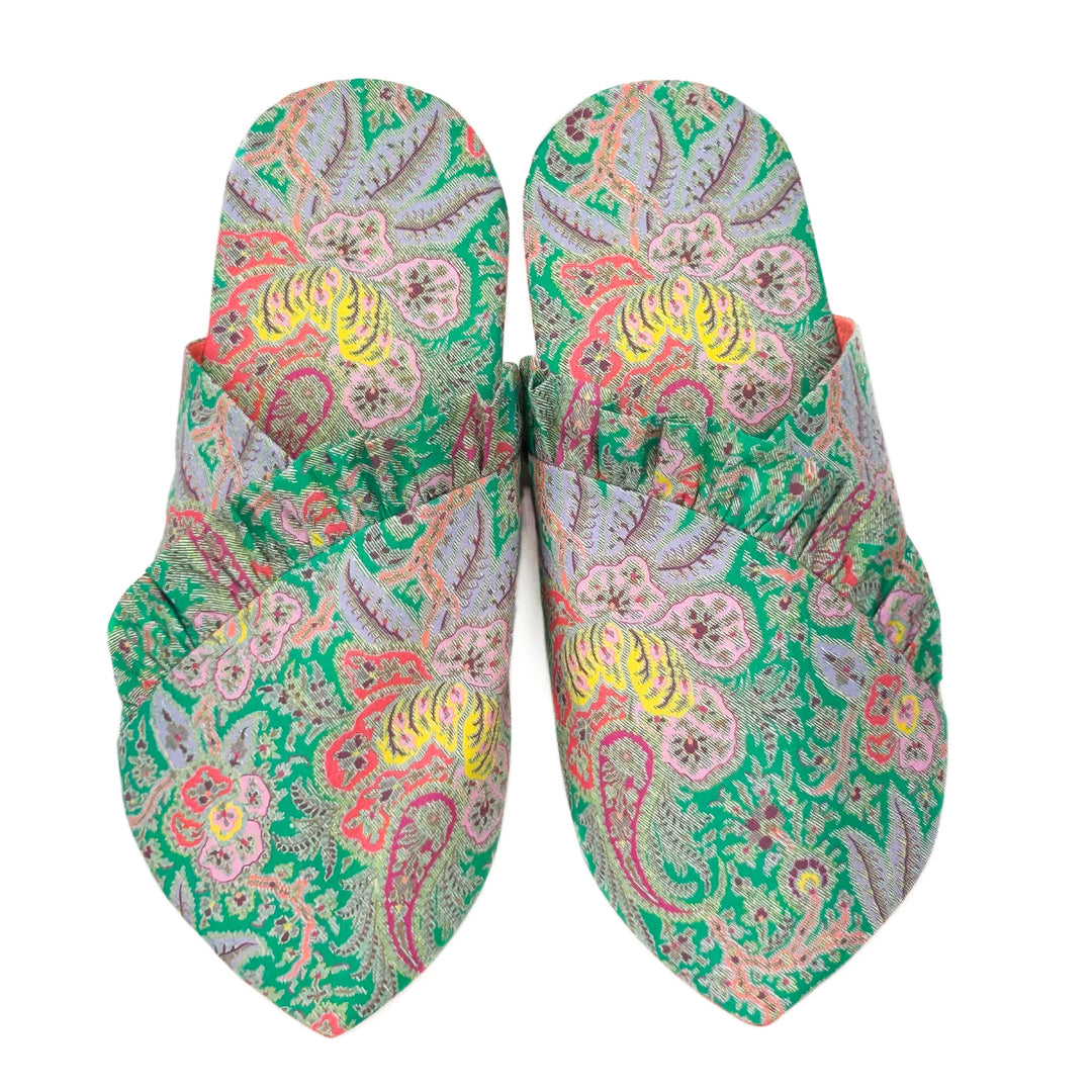 Dhurata Davies - Whisper Slippers Pattern