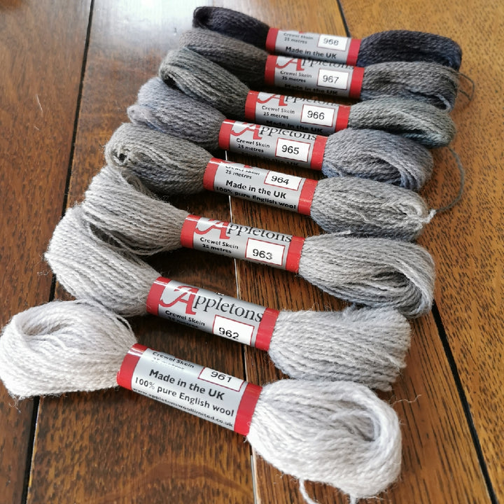 Appletons Wool - crewel  Iron Grey