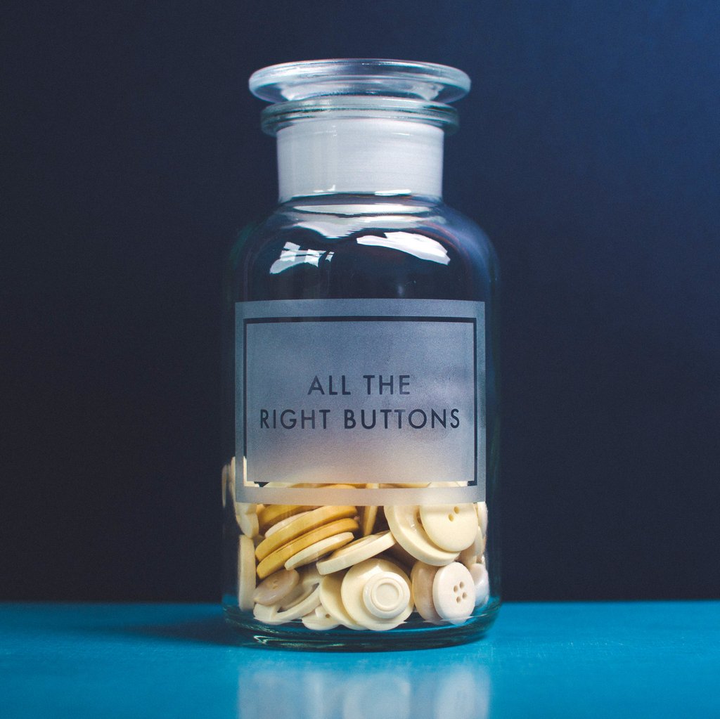 Vinegar & Brown Paper - All the Right Buttons Jar