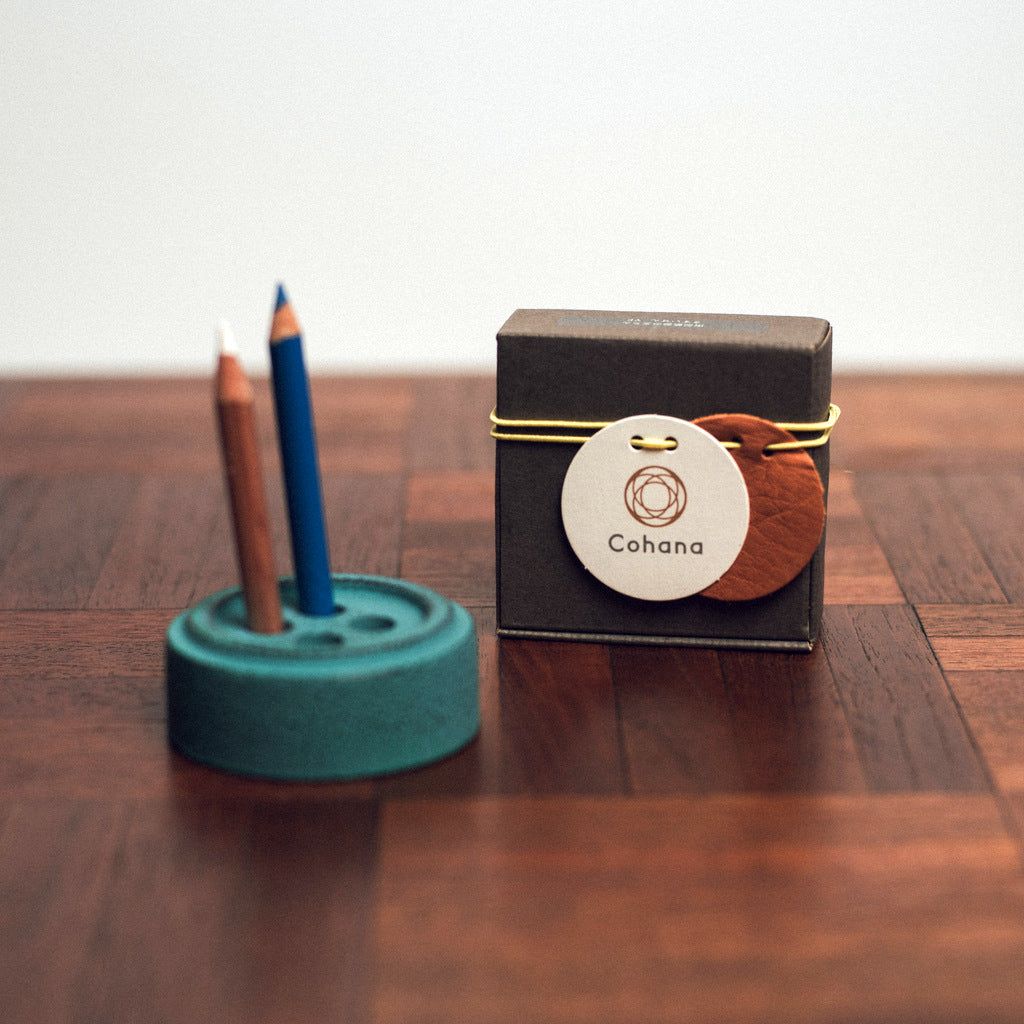 Cohana Nambu Iron Paperweight - Winter Gold Enamel, Handmade In Japan, Useful As Pattern Weight Or Pencil Holder